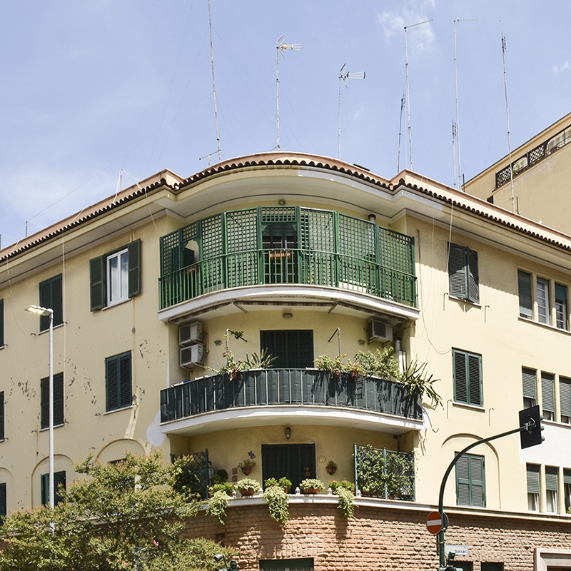 Roma Prati Via della Giuliana quadrilocale ristrutturato